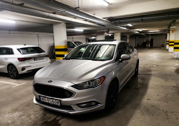 Ford Mondeo cena 48500 przebieg: 220000, rok produkcji 2017 z Warszawa małe 379